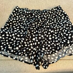 Black shorts with tie belt